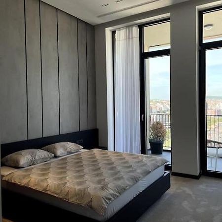 Luxury Penthouse Prishtina Appartement Pristina Buitenkant foto