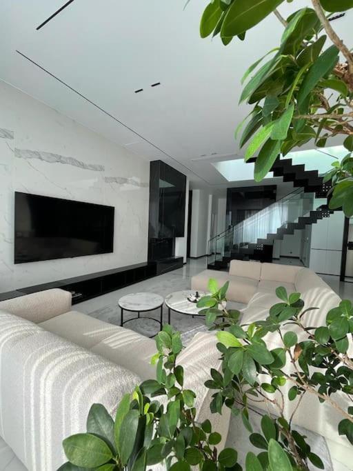 Luxury Penthouse Prishtina Appartement Pristina Buitenkant foto
