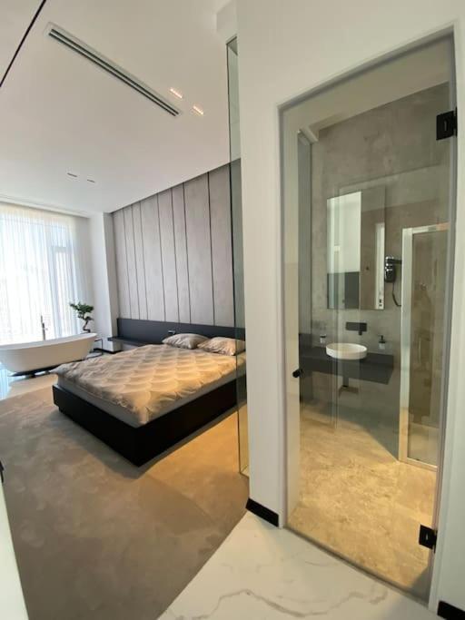 Luxury Penthouse Prishtina Appartement Pristina Buitenkant foto