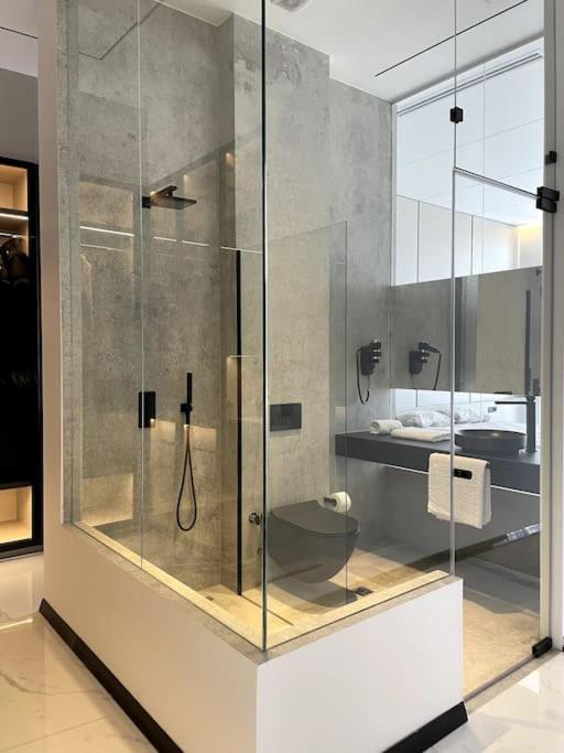 Luxury Penthouse Prishtina Appartement Pristina Buitenkant foto